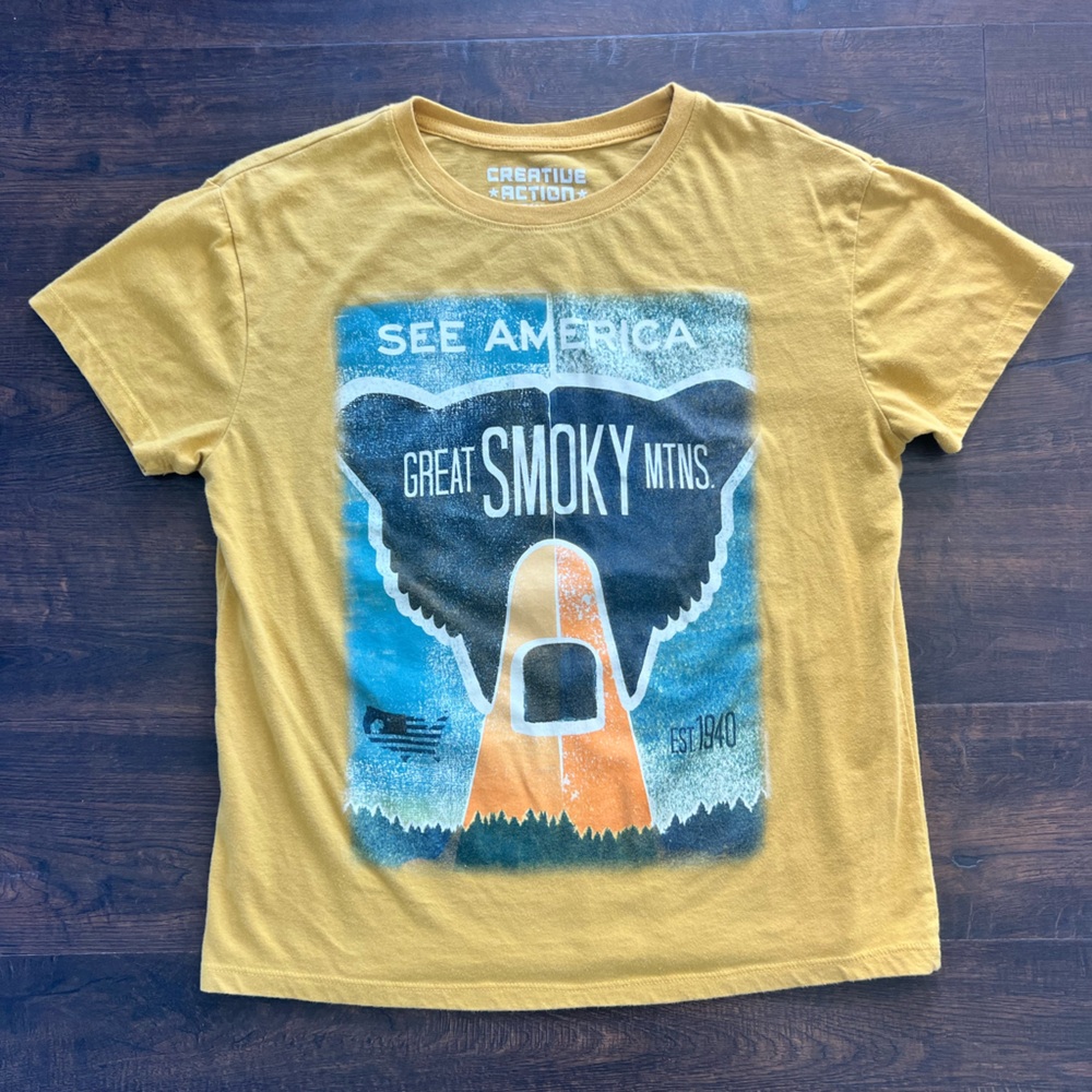 Graphic Tee with Smoky Mountains Print